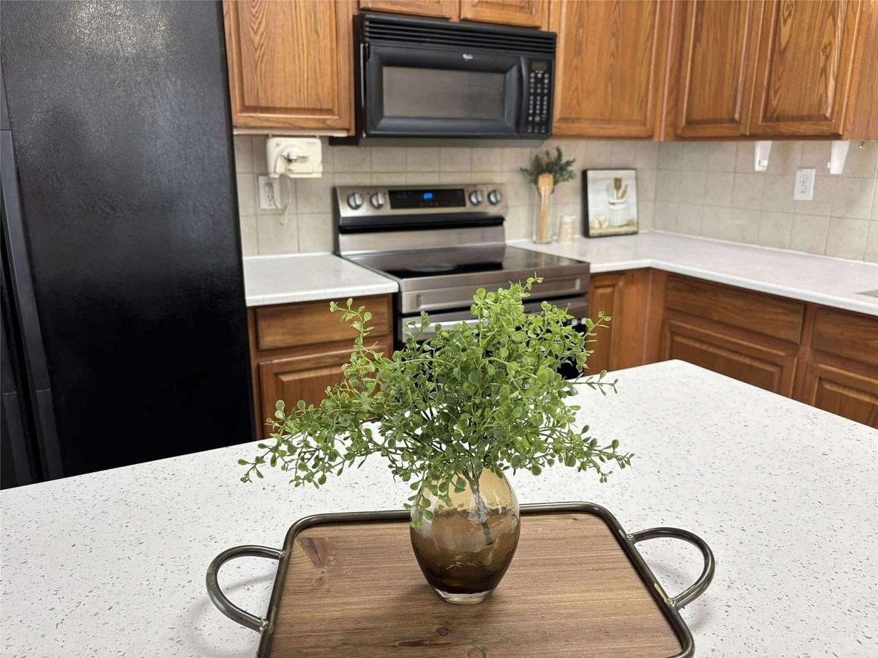209 Moonlight Dr - Photo 6 of 13