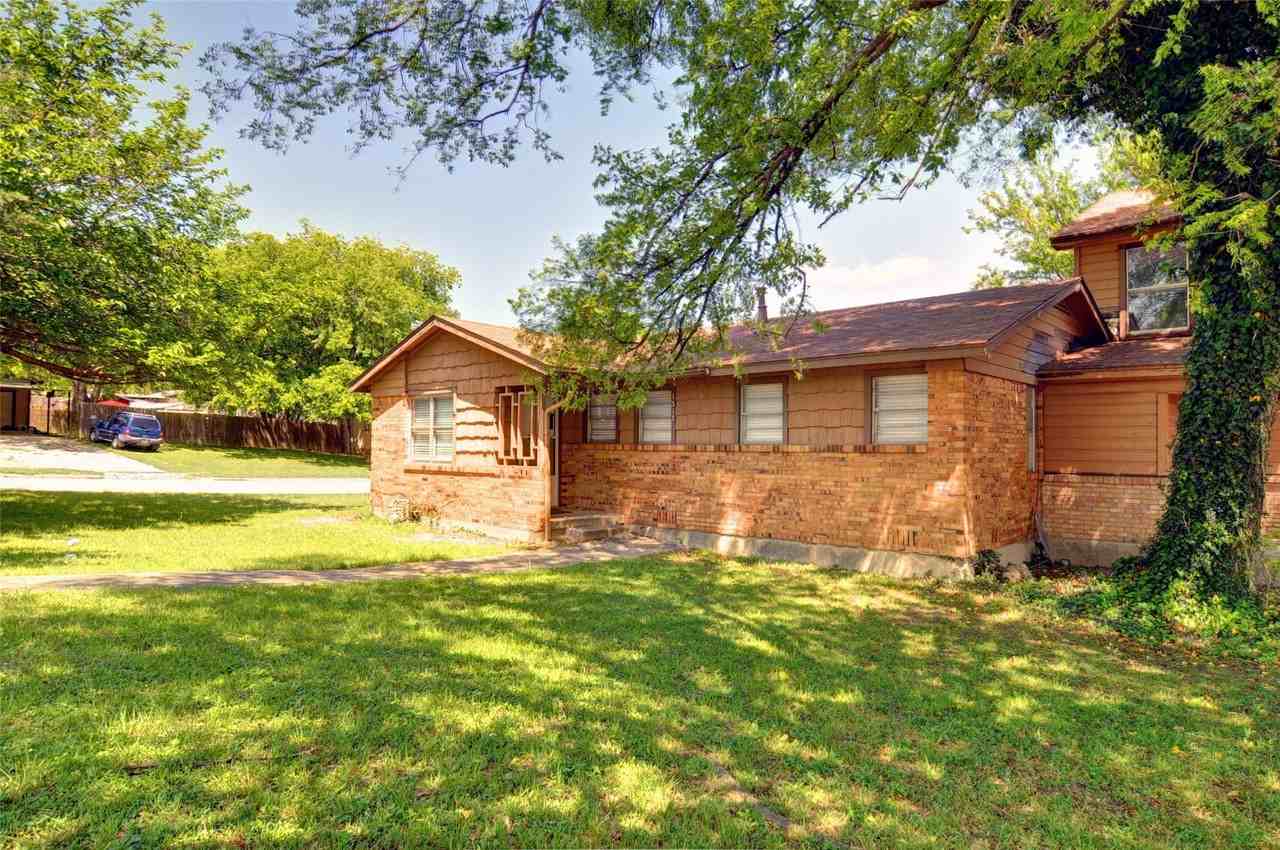 1517 Mary K Ln #A - Photo 3 of 24