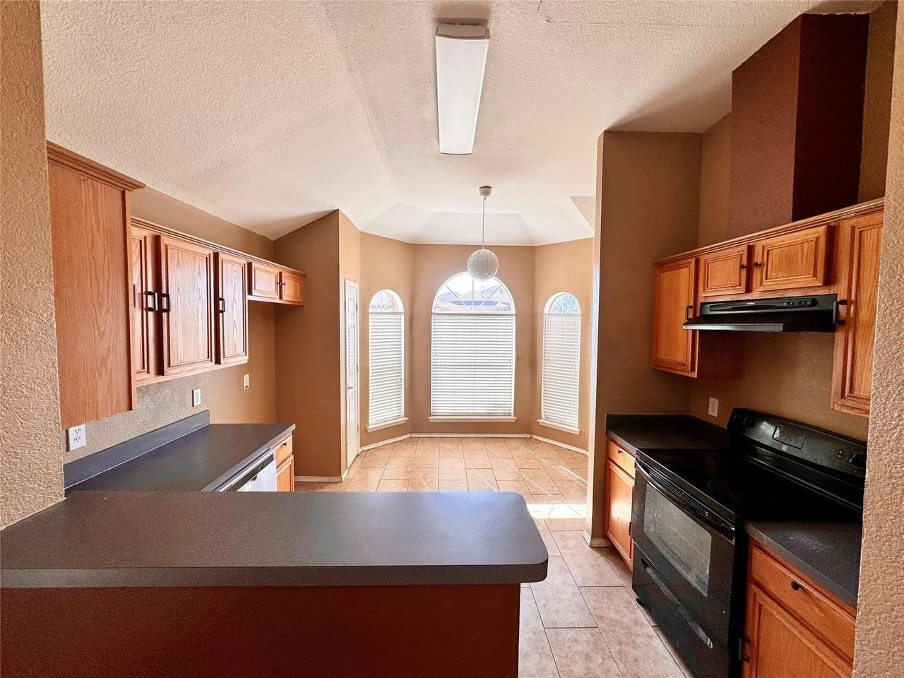 1425 Teal Way - Photo 5 of 18