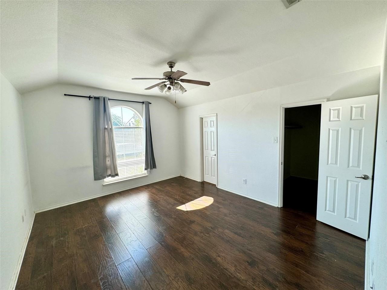 1425 Teal Way - Photo 7 of 18