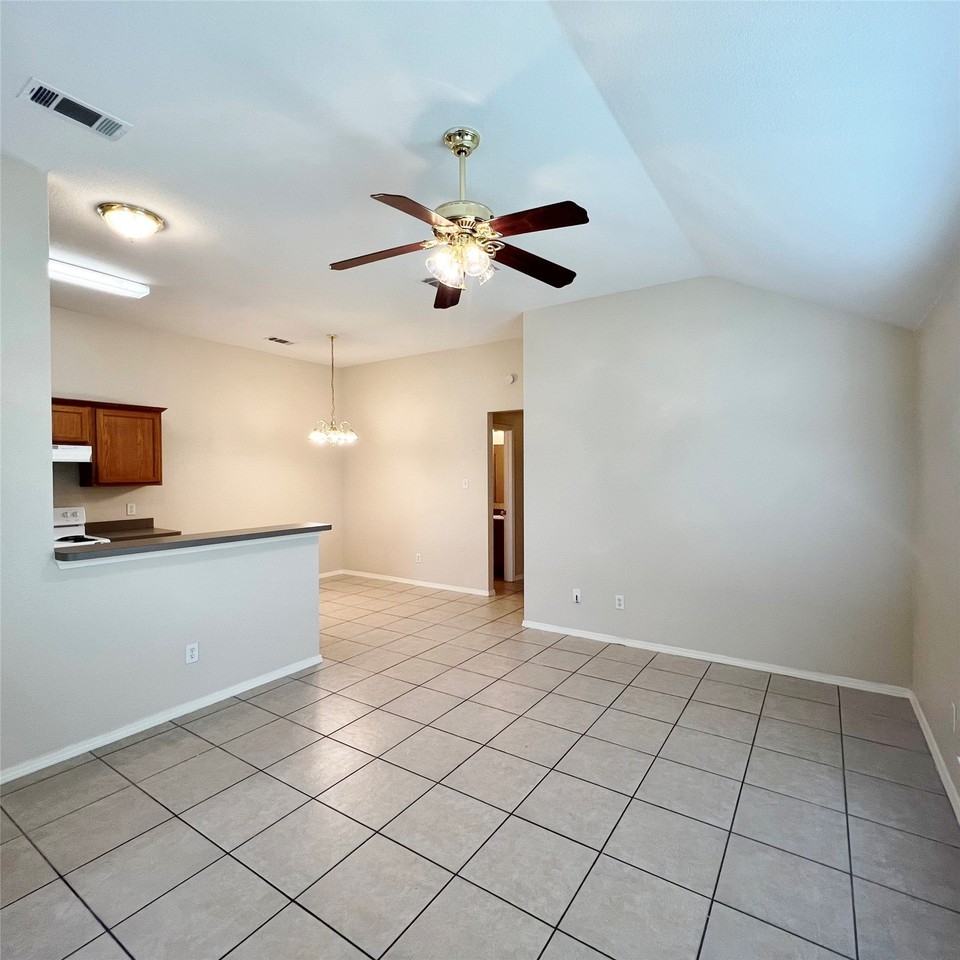 7811 Novella Dr - Photo 2 of 13