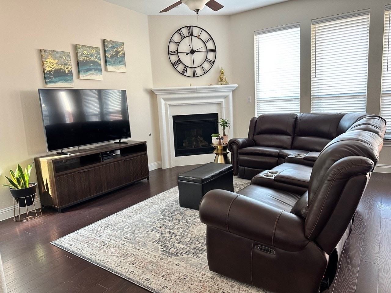 4725 Cash Dr - Photo 4 of 17