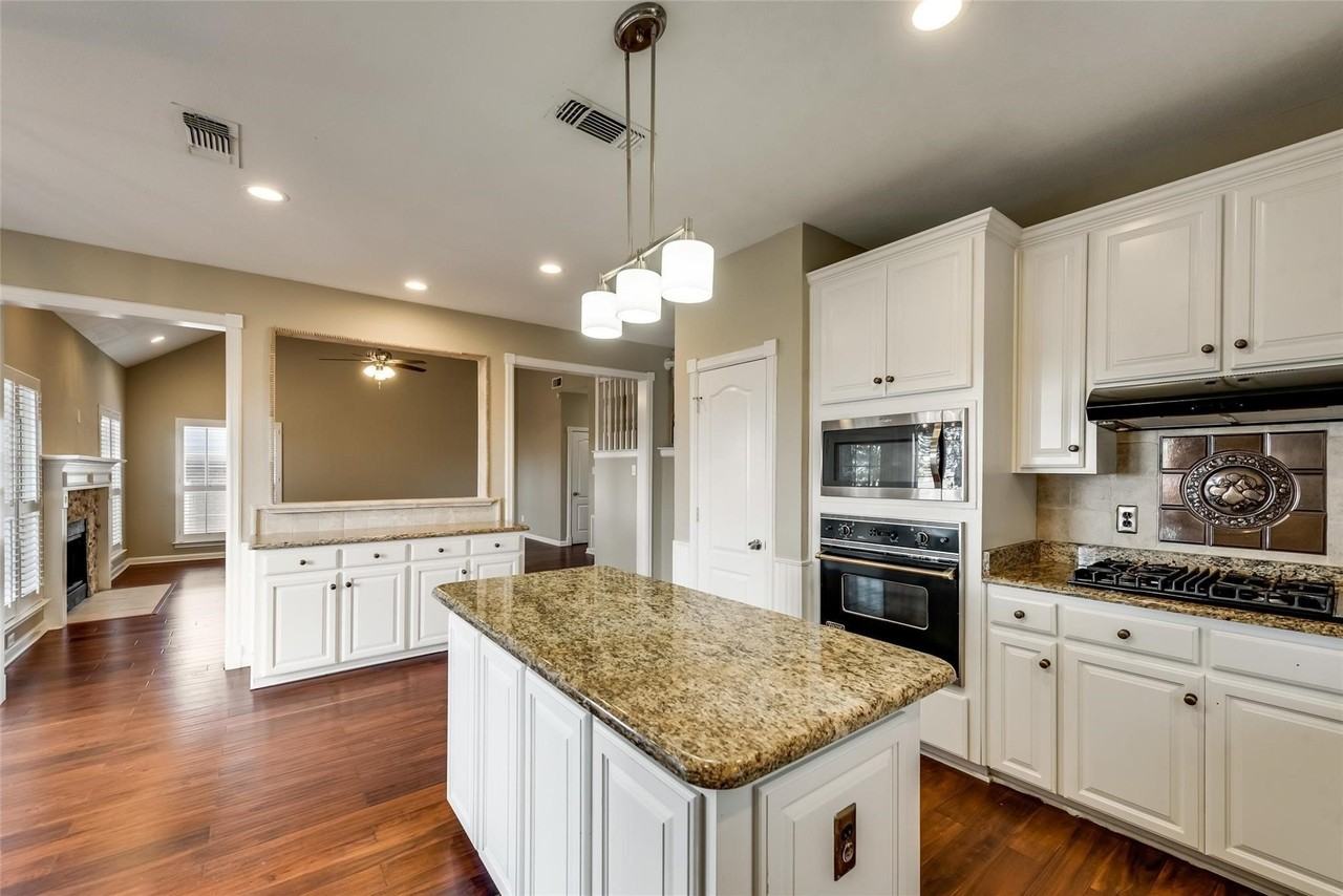 4319 Vine Ridge Ct - Photo 7 of 14