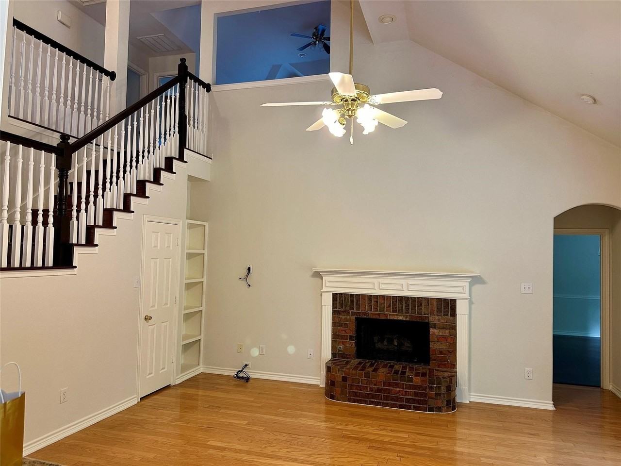 428 Misty Ln - Photo 3 of 29