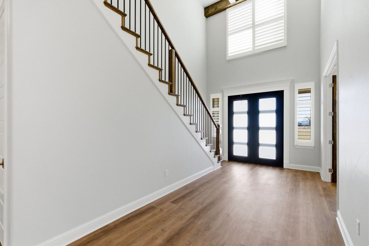 4600 Old Brock Rd - Photo 5 of 38