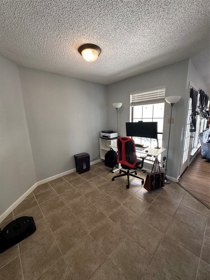 884 Bitternut Dr - Photo 6 of 10