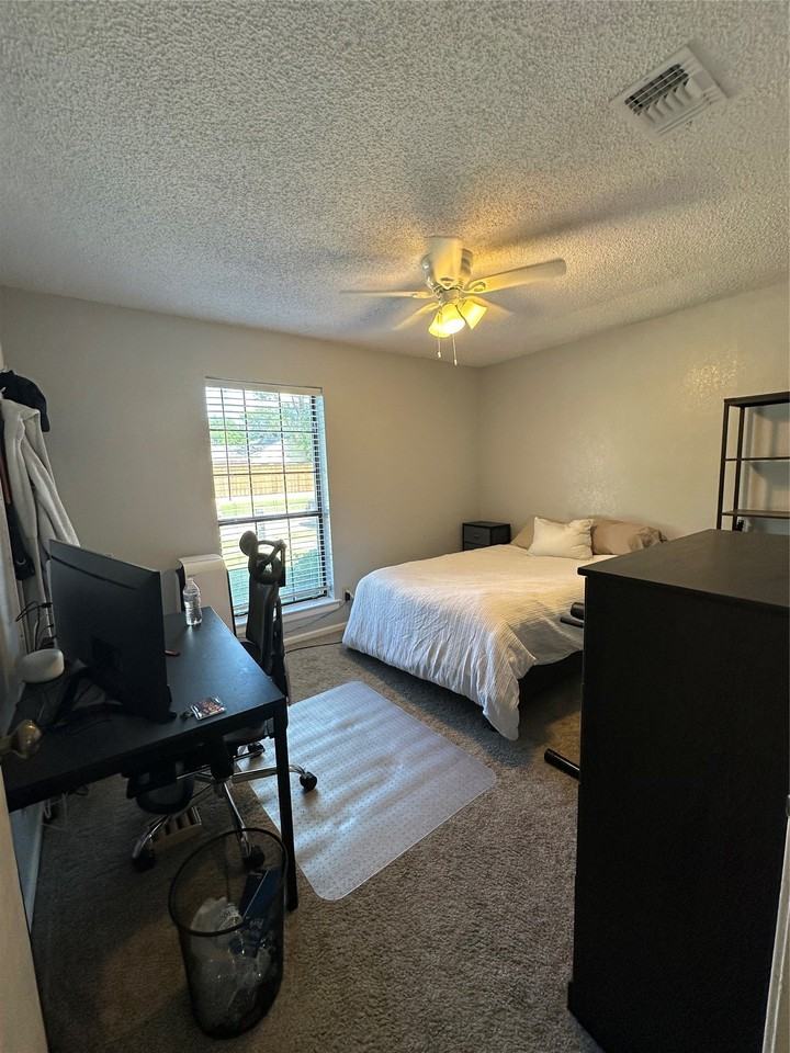 884 Bitternut Dr - Photo 7 of 10