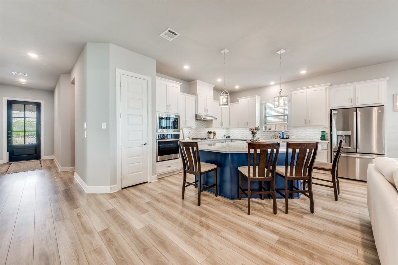 2703 Trinity Ridge St - Photo 3 of 25
