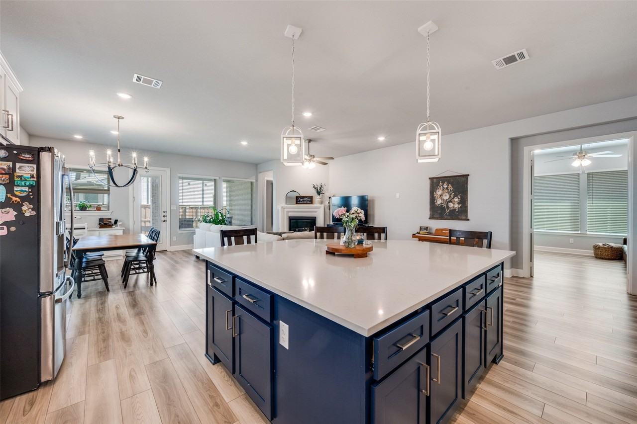2703 Trinity Ridge St - Photo 5 of 25