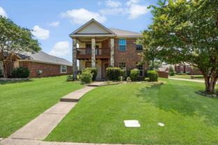 1100 Camelot Dr - Photo 1 of 1