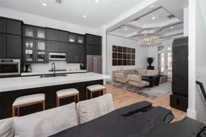 featured image of 727 Will Rice Ave