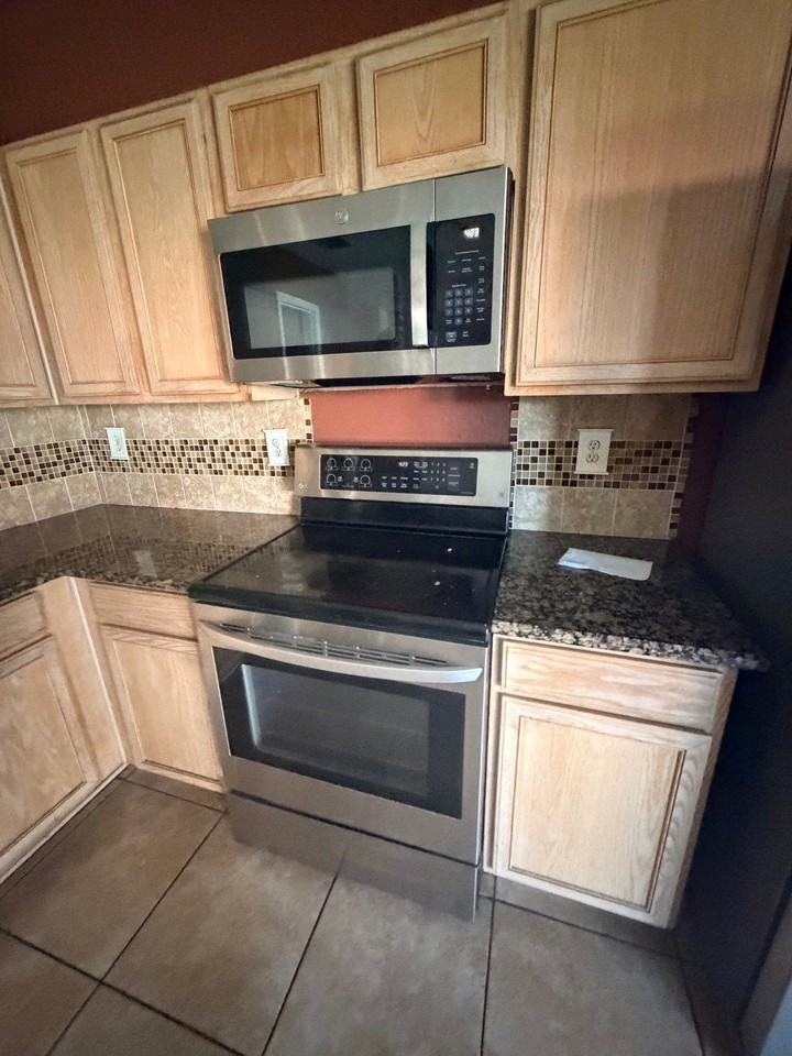 3624 Willow Creek Trl - Photo 6 of 21