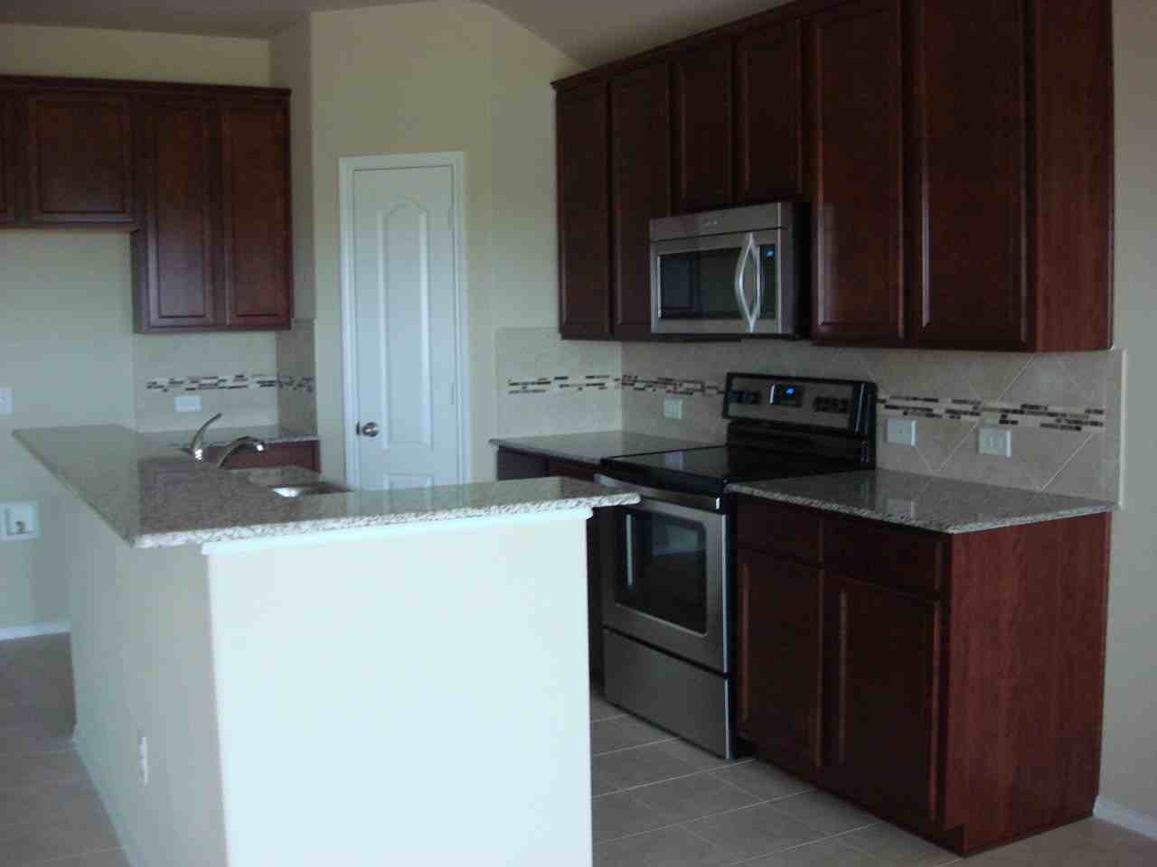 1445 Whitewater Dr - Photo 3 of 15