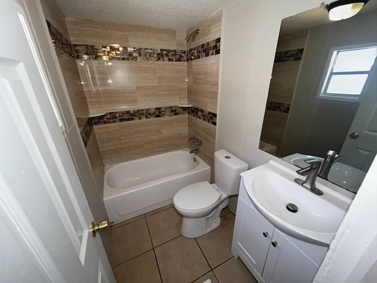 3118 Dudley Rd #16 - Photo 5 of 11