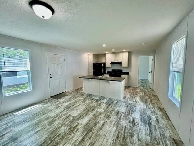 2113 N Hickory Cir W #2113 - Photo 5 of 11