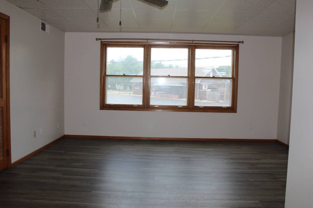 1314 Maple Dr #5 - Photo 3 of 7