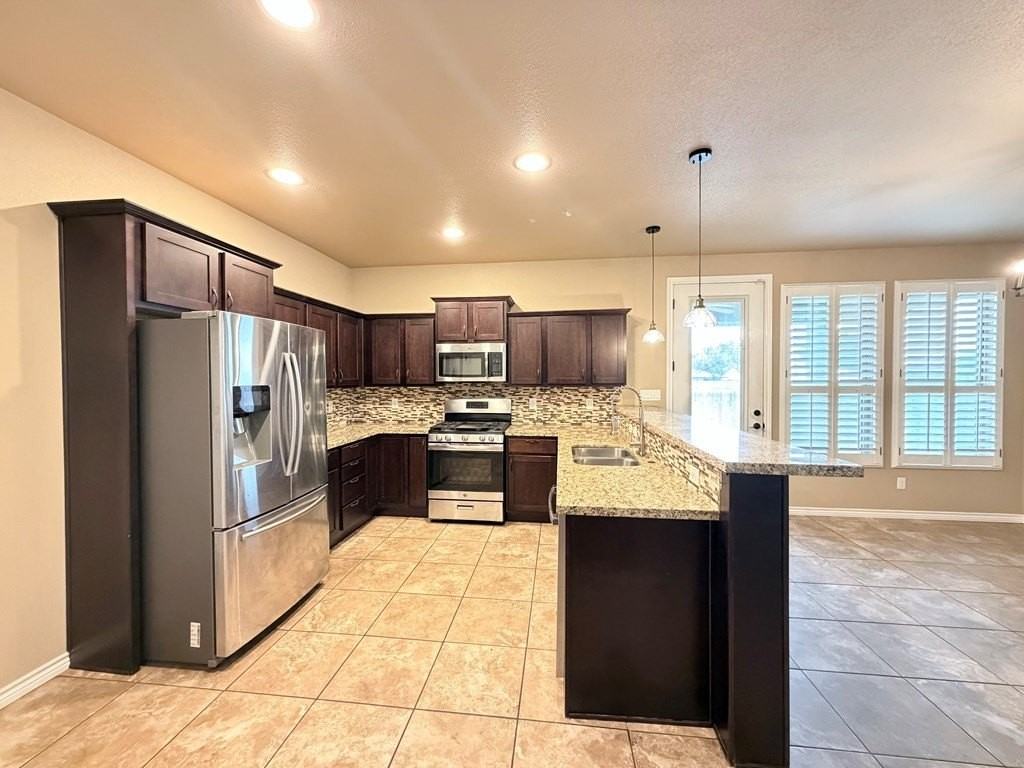 1634 Boise Dr - Photo 2 of 16