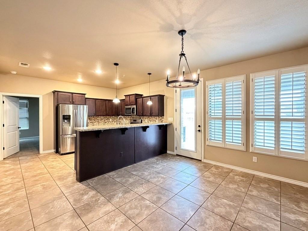 1634 Boise Dr - Photo 4 of 16