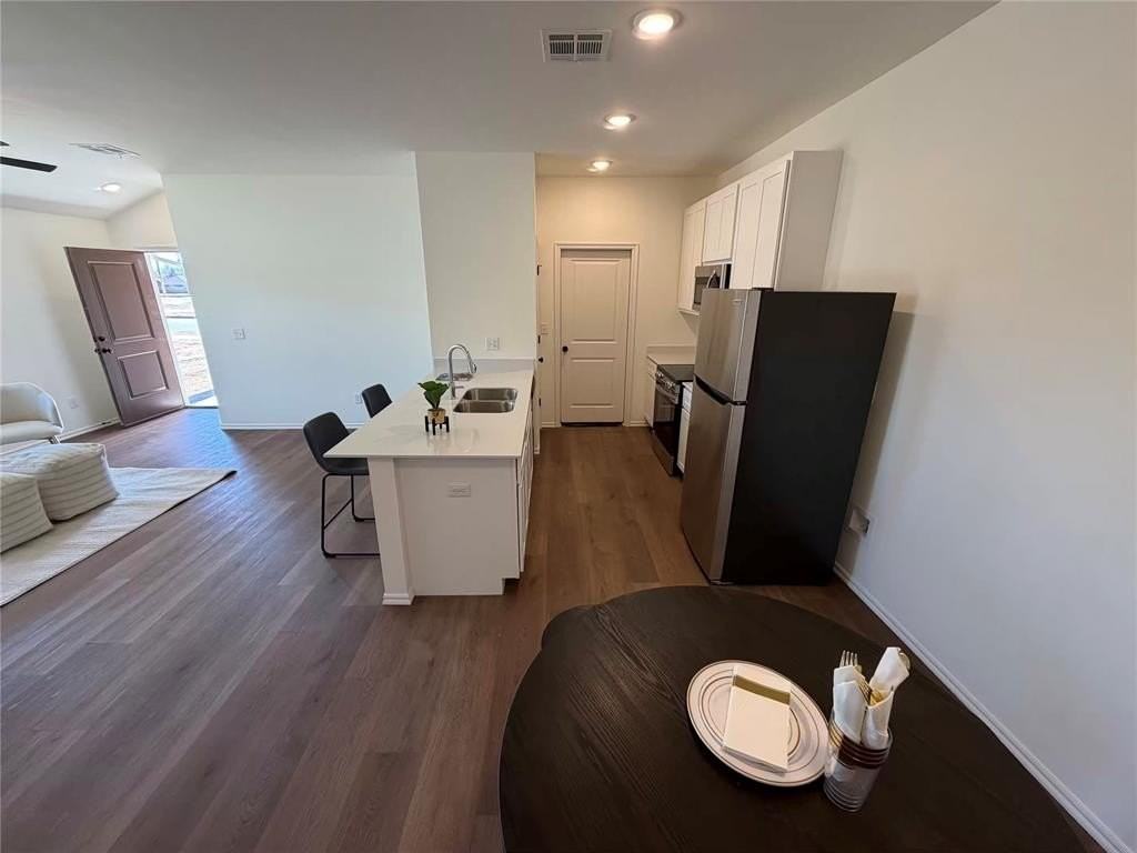 209 Liam Drive - Photo 6 of 27