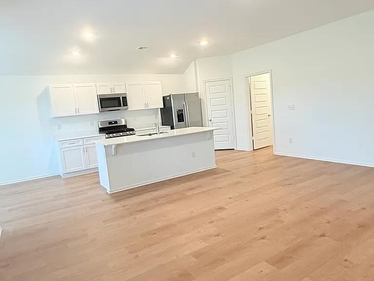 4005 Dutch Ln - Photo 4 of 28