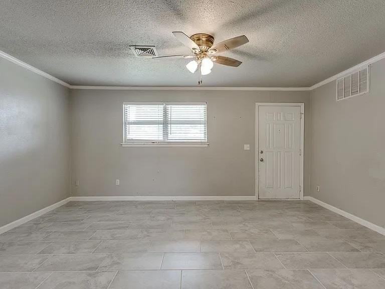641 Sw 15th St - Photo 5 of 34