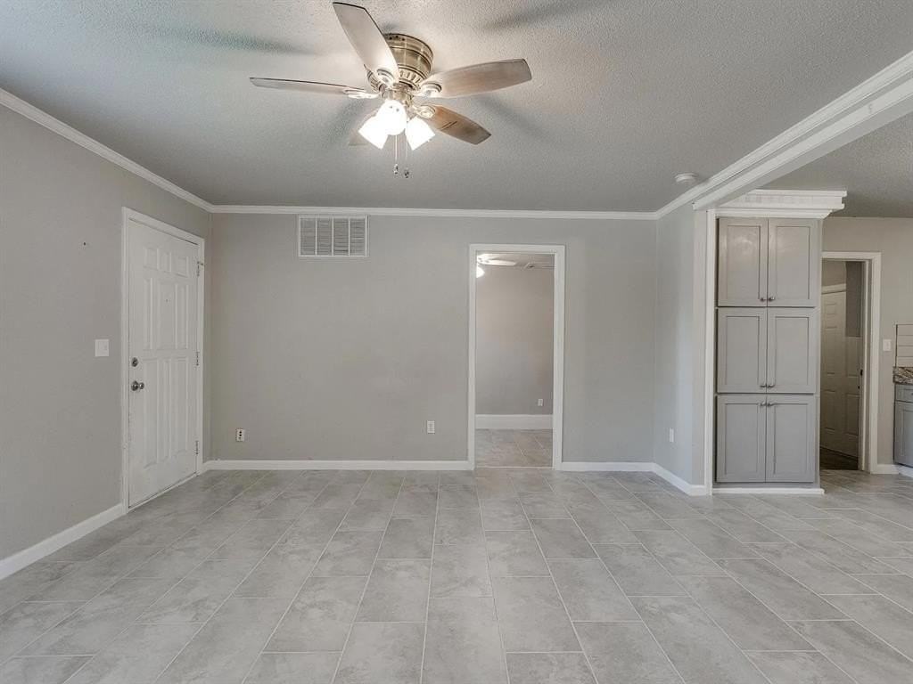 641 Sw 15th St - Photo 7 of 34