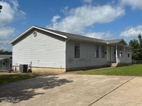 230 S Saint Charles Ave - Photo 1 of 1