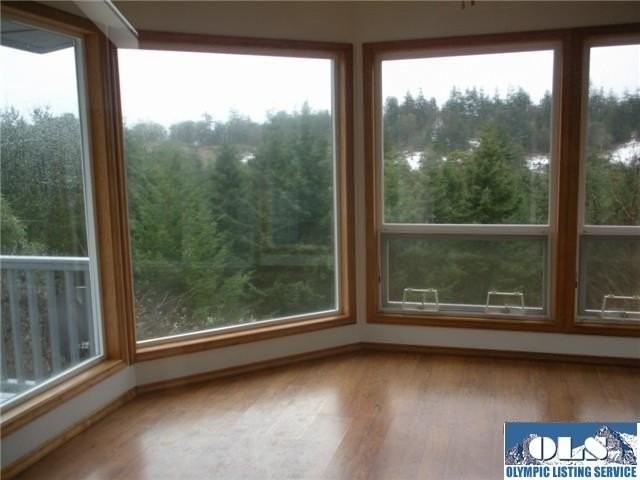 91 Brittany Ln - Photo 3 of 13