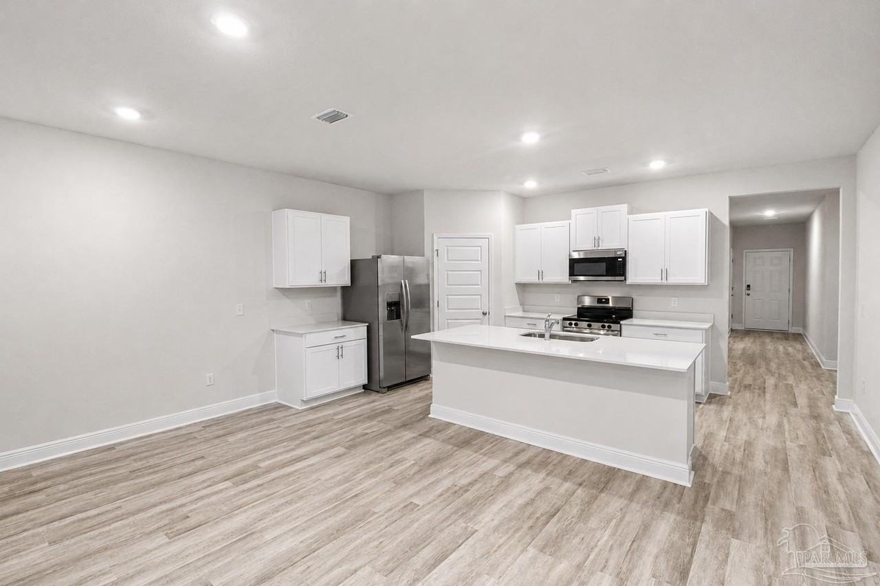 530 Bridle Way - Photo 5 of 17