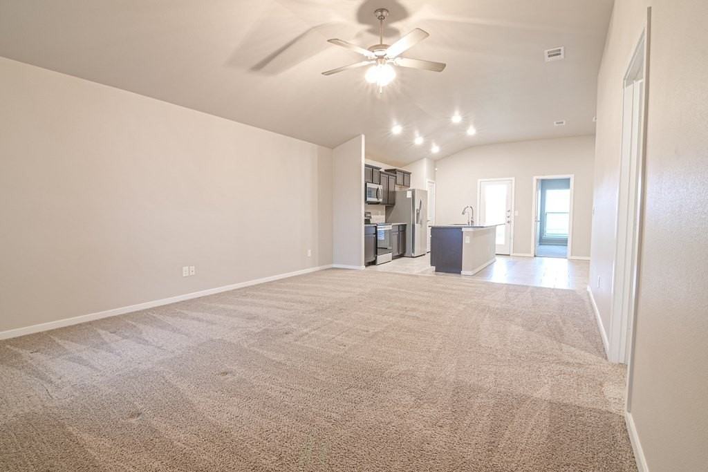 2524 Outlaw Ct - Photo 3 of 26