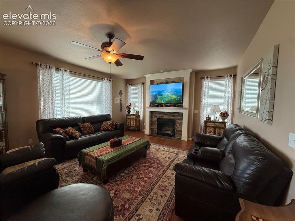 7319 Buffalo Prairie Ct - Photo 6 of 27