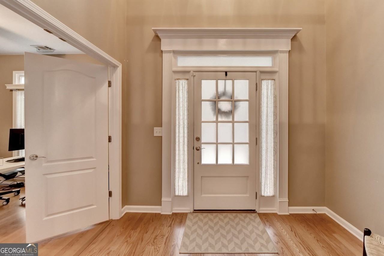 2213 Hamilton Mill Pkwy - Photo 4 of 50