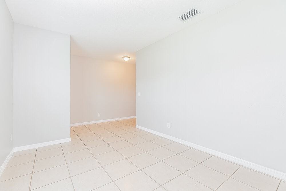 3722 Brambly Ave - Photo 3 of 16
