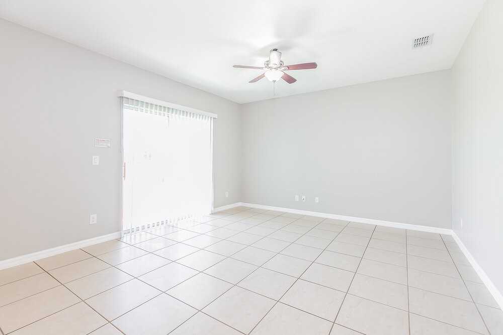 3722 Brambly Ave - Photo 7 of 16