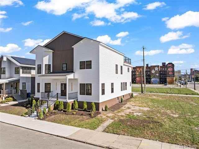 3912 4th St - Photo 5 of 50