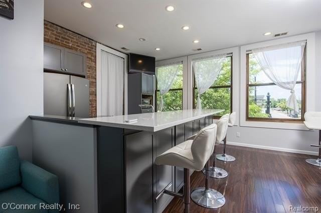 1004 Military St - Photo 6 of 29