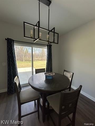 2323 E Maple Rd - Photo 7 of 17