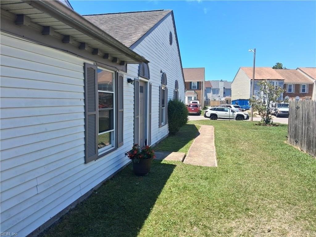 4863 Woods Edge Rd - Photo 3 of 14