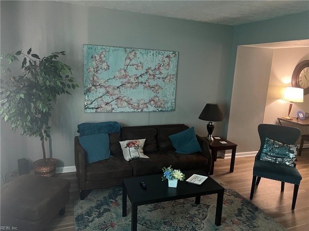 13 Sally Ann Pl - Photo 3 of 22