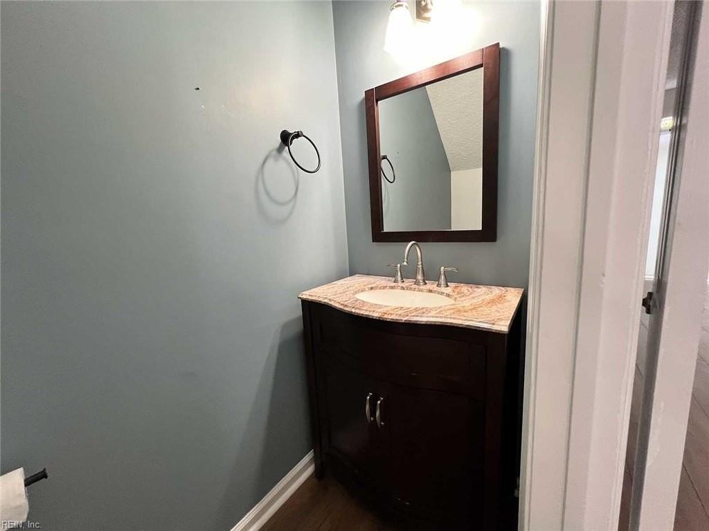 4930 Cypress Point Cir #103 - Photo 7 of 44