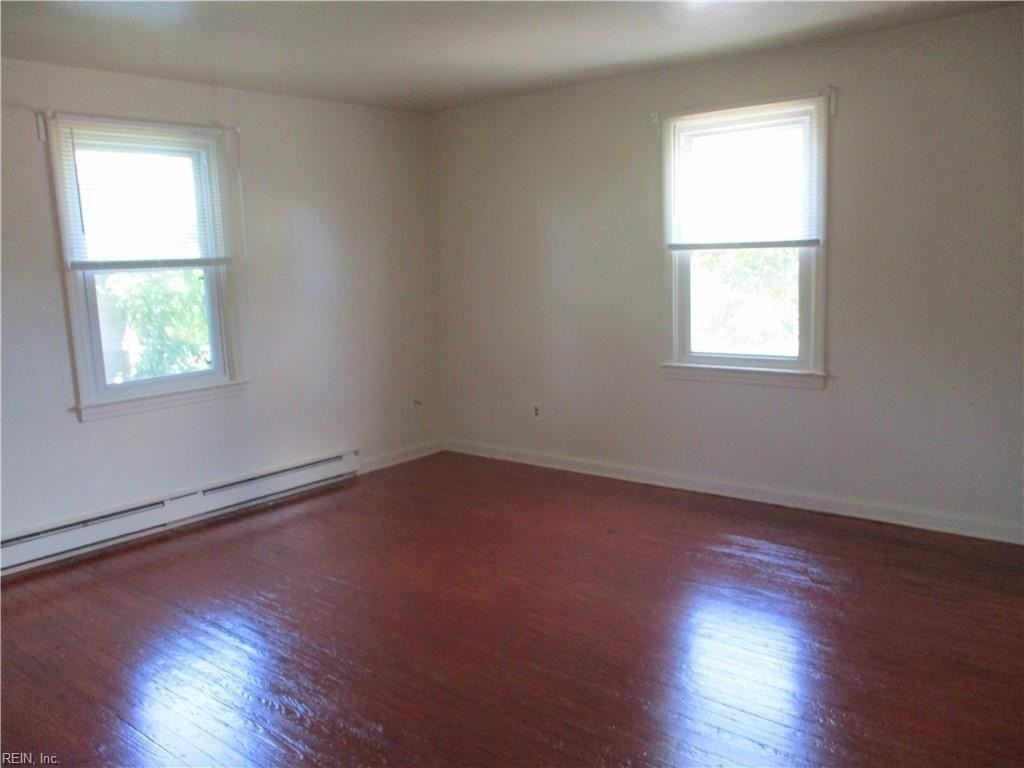 218 E Gilpin Ave - Photo 3 of 9