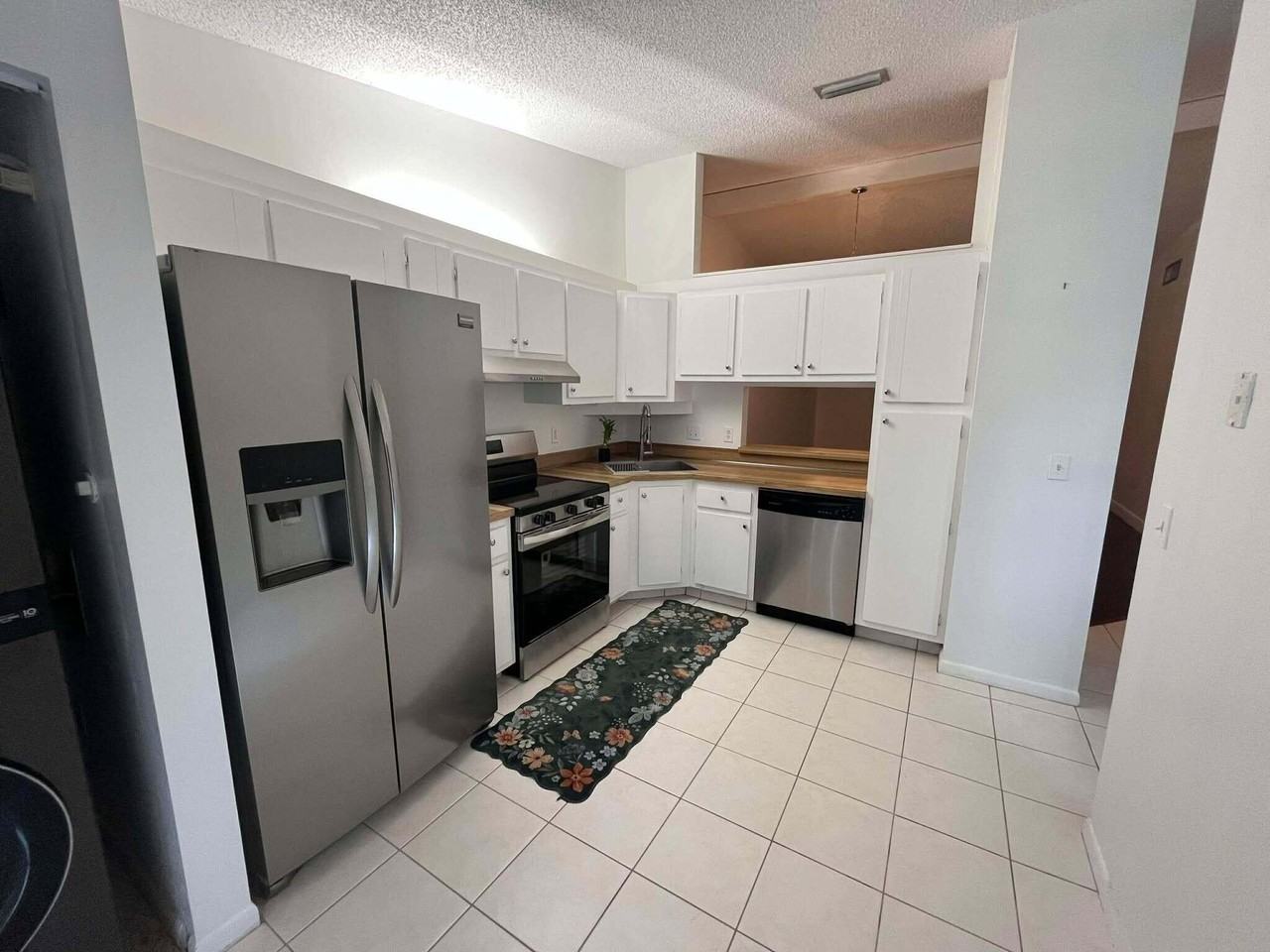 4863 Sable Pine Cir #D - Photo 3 of 21
