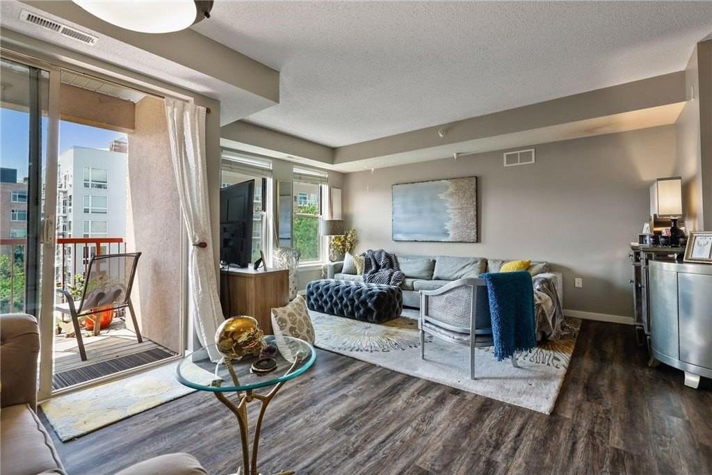 660 N 2nd St #410 - Photo 7 of 22