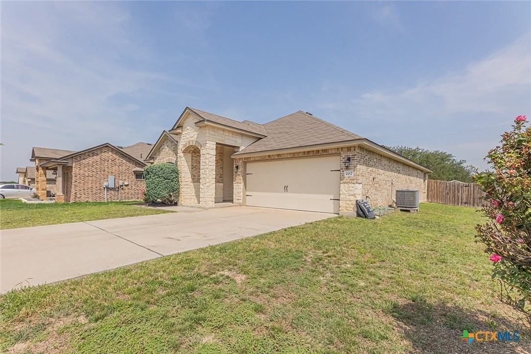 207 Christopher Dr - Photo 4 of 33