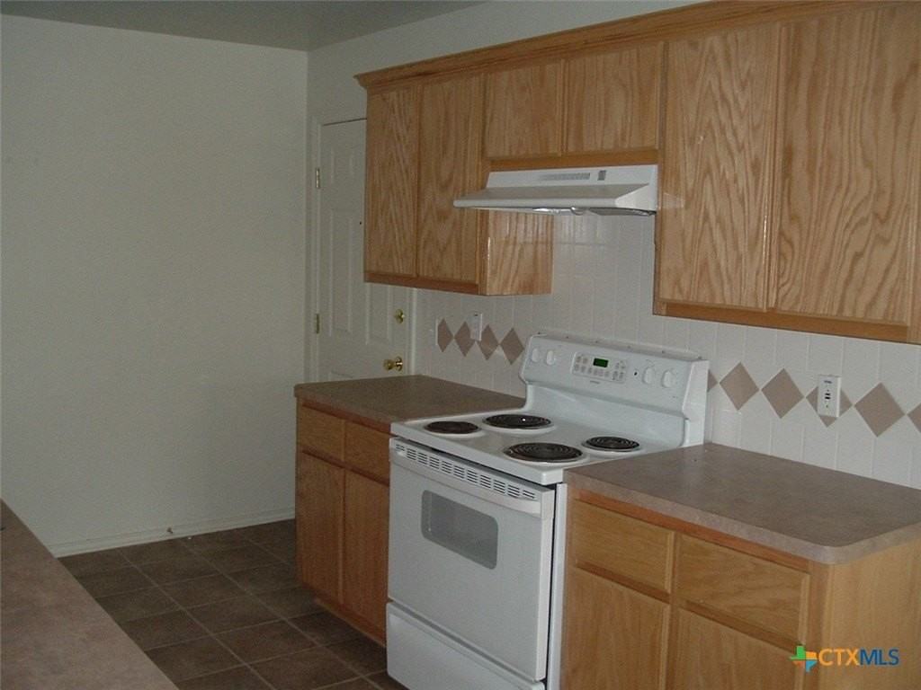 319 Janelle Dr #B - Photo 6 of 9
