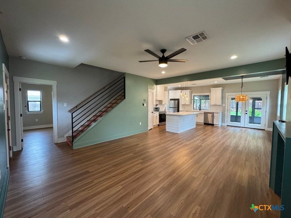 1704 N Washington St - Photo 2 of 16
