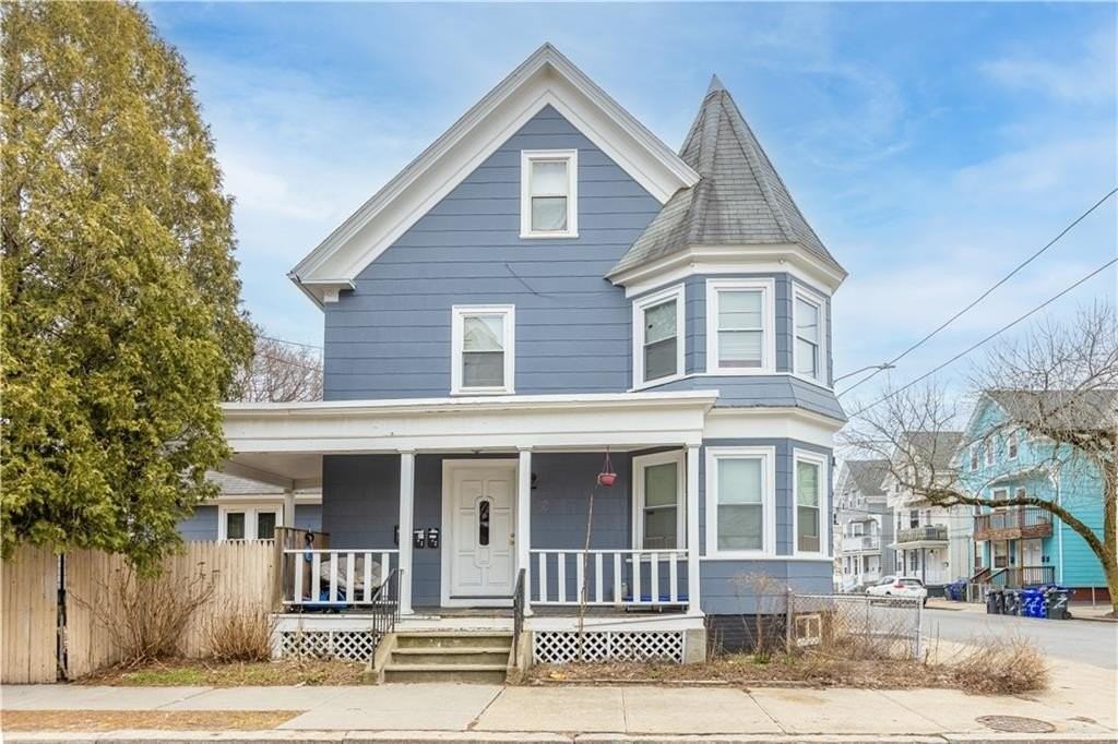 18 Berkley St #2 - Photo 2 of 12