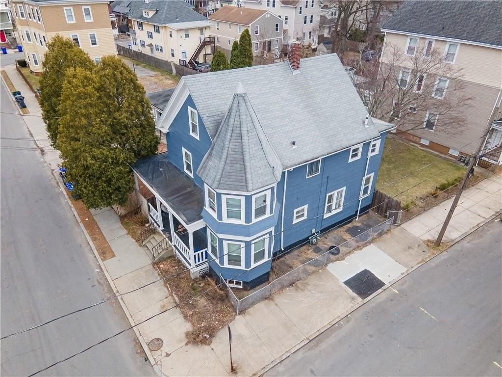 18 Berkley St #2 - Photo 3 of 12