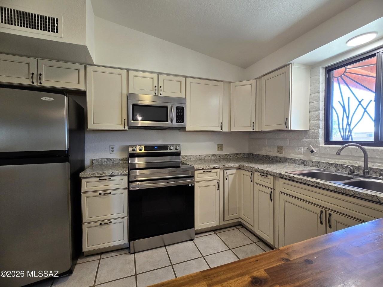 2351 W Placita Algodon - Photo 7 of 26