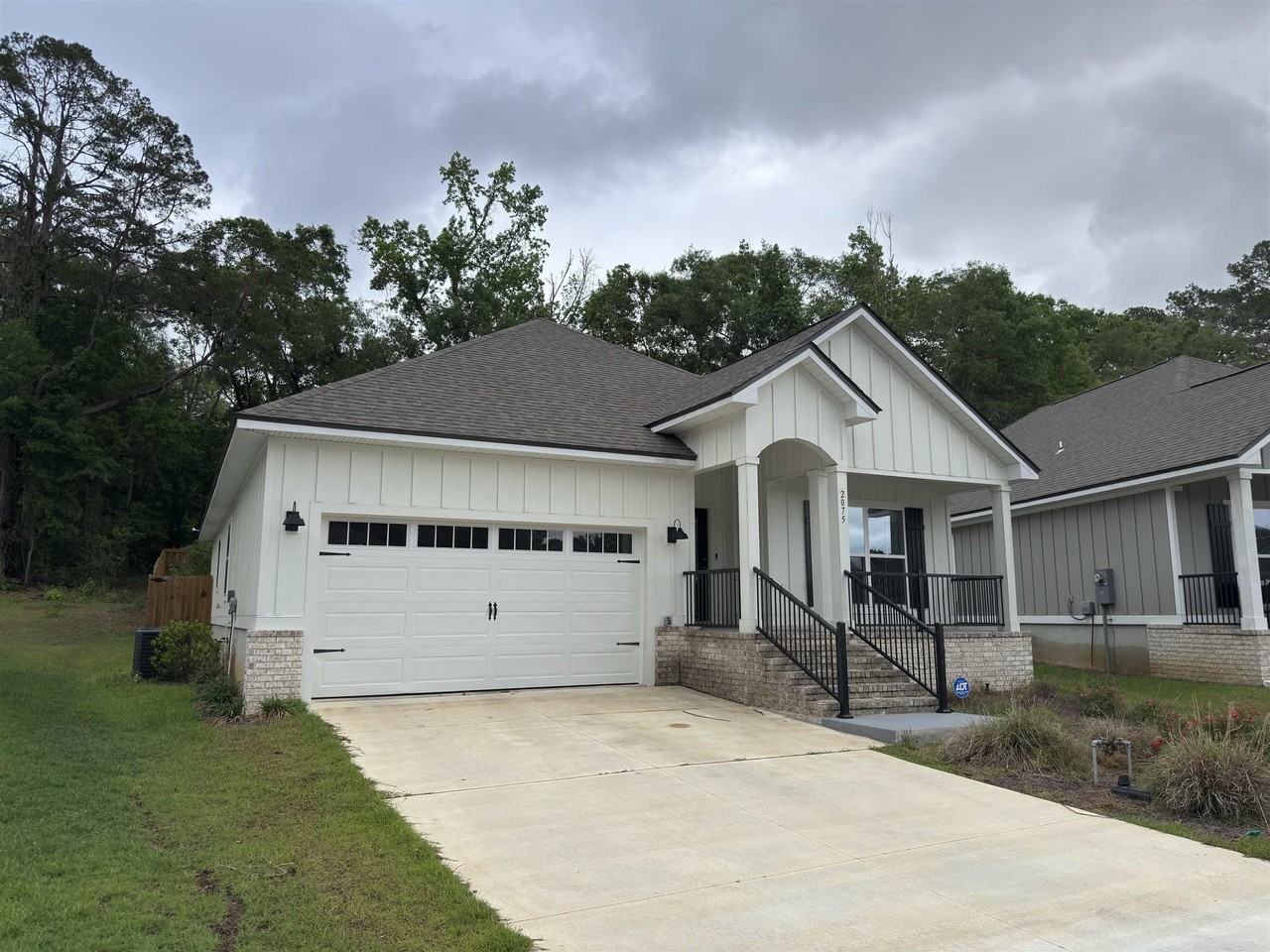 2075 Hansell Hill Dr - Photo 2 of 22